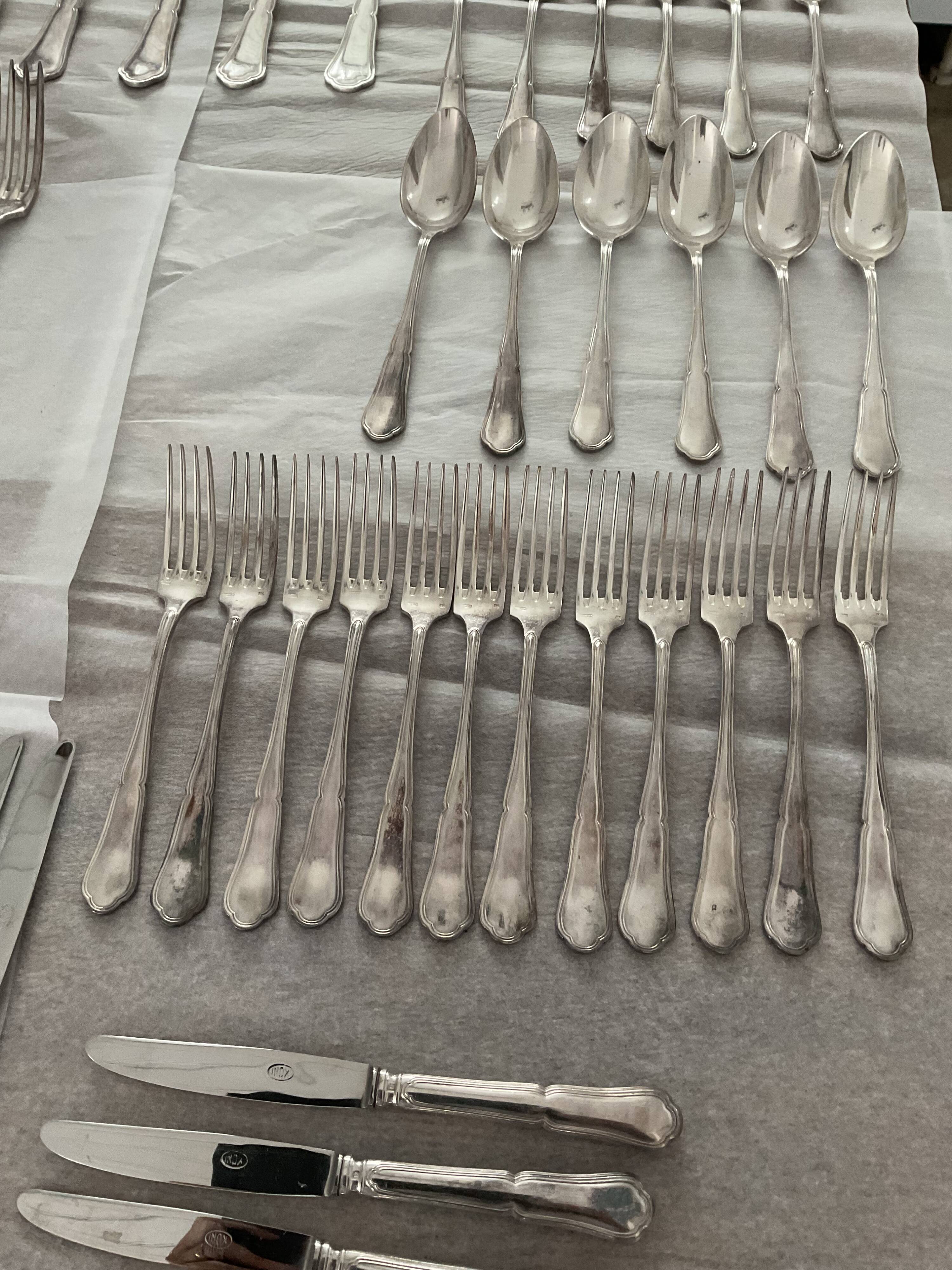 Set 72 couverts .métal argenté . vintage