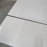 Set of table and 4 chairs in gray-white formica