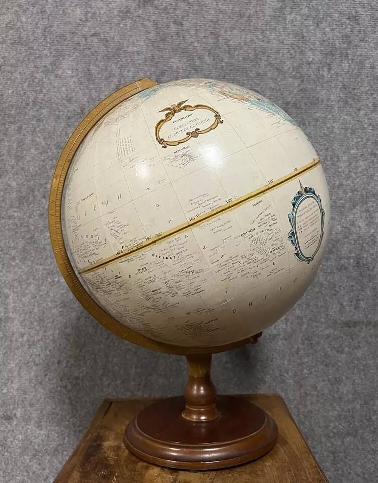 Replogle Globes USA brand terrestrial globe, 20th century circa 1970