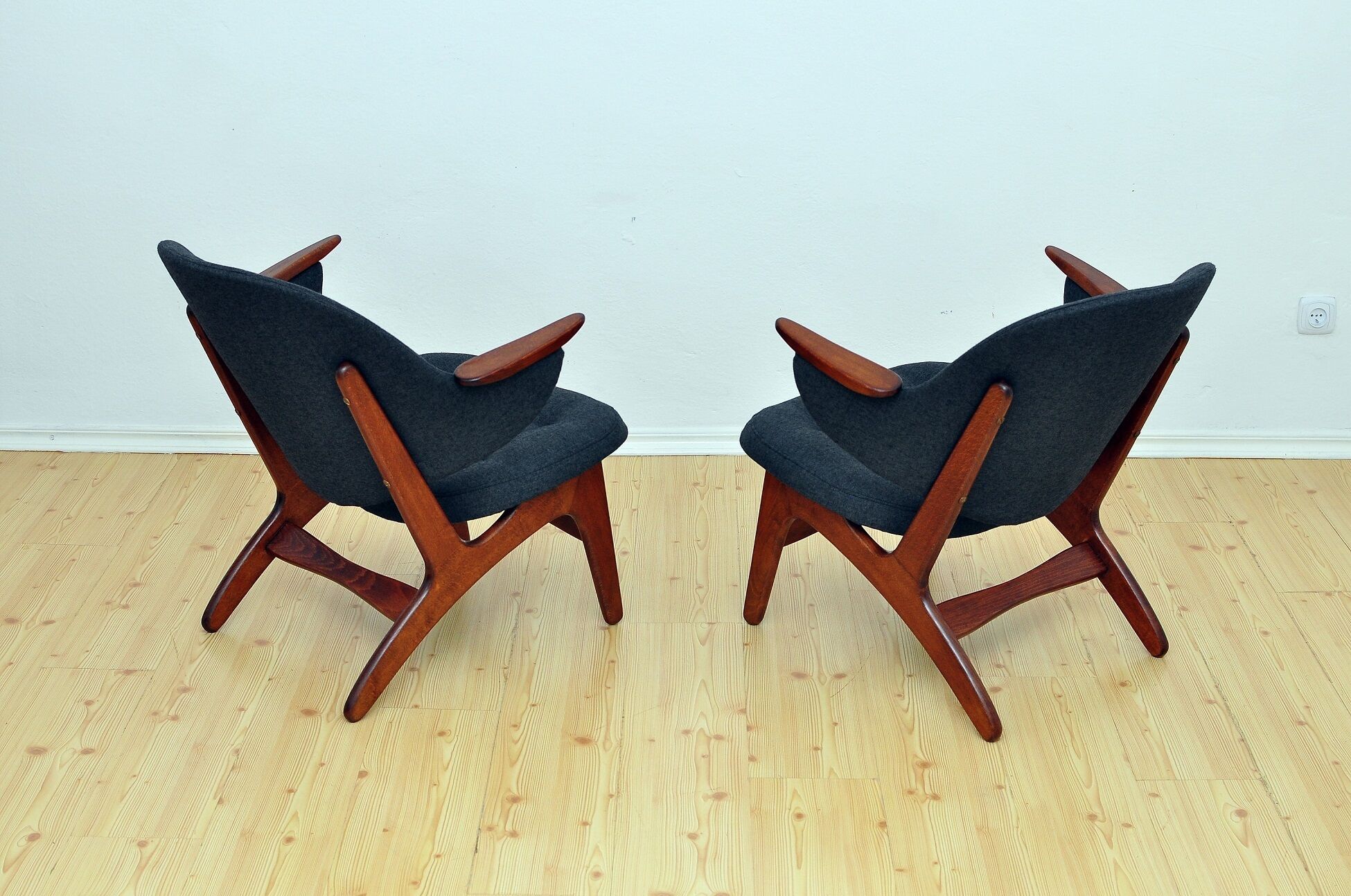 Model 33 armchairs by Carl Edward Matthes, 1950