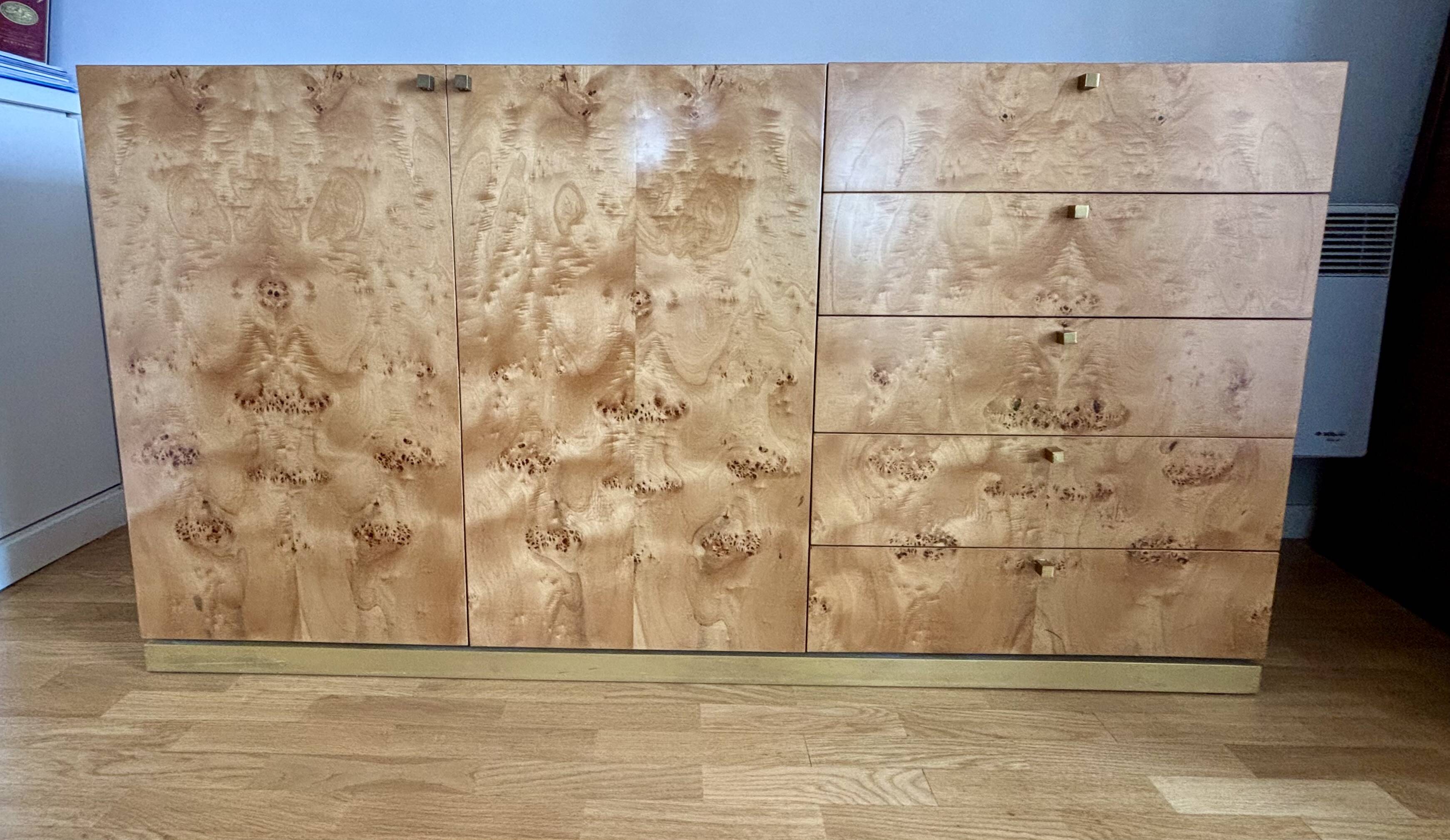 Vintage sideboard in burl wood and gilded brass