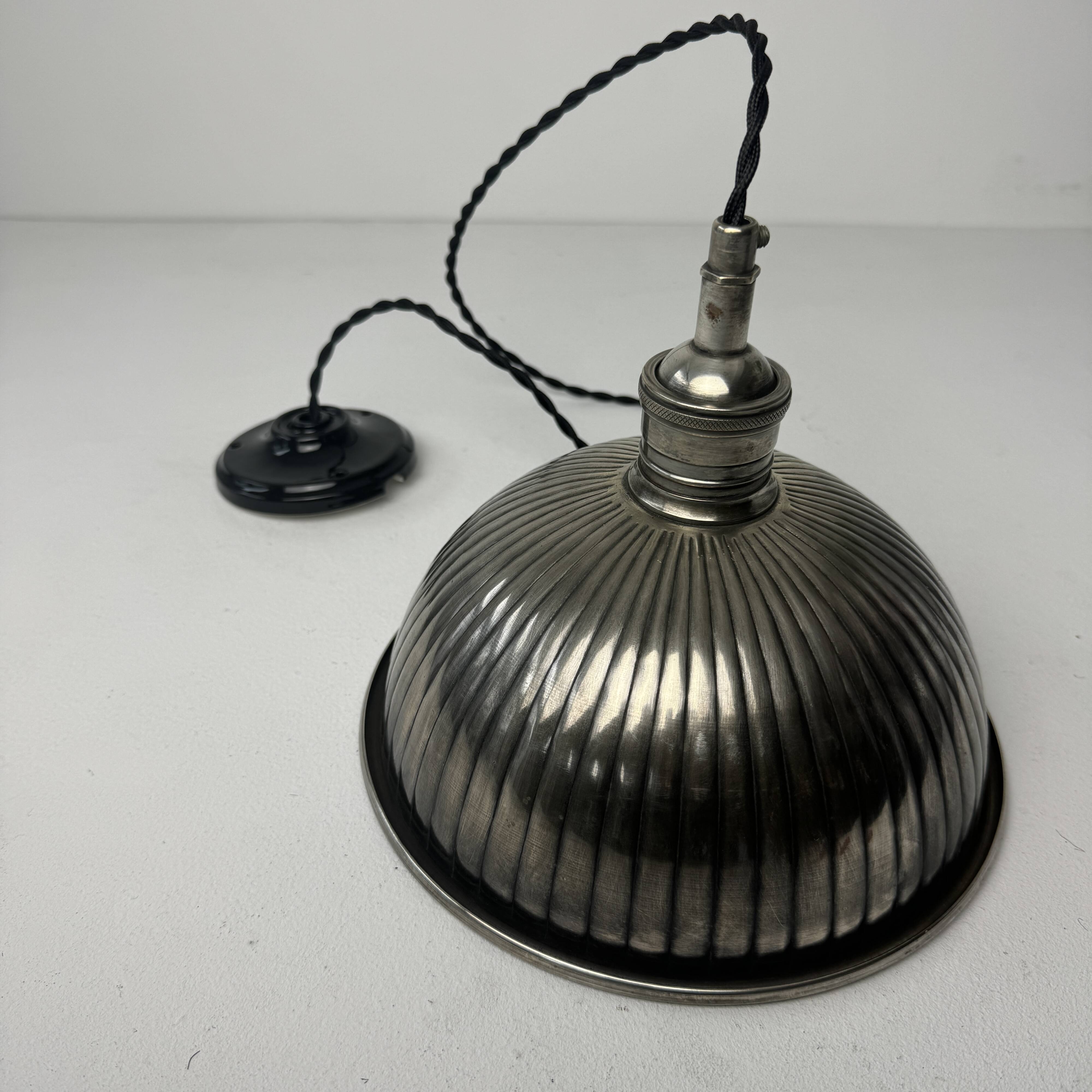 Old industrial workshop pendant in metal