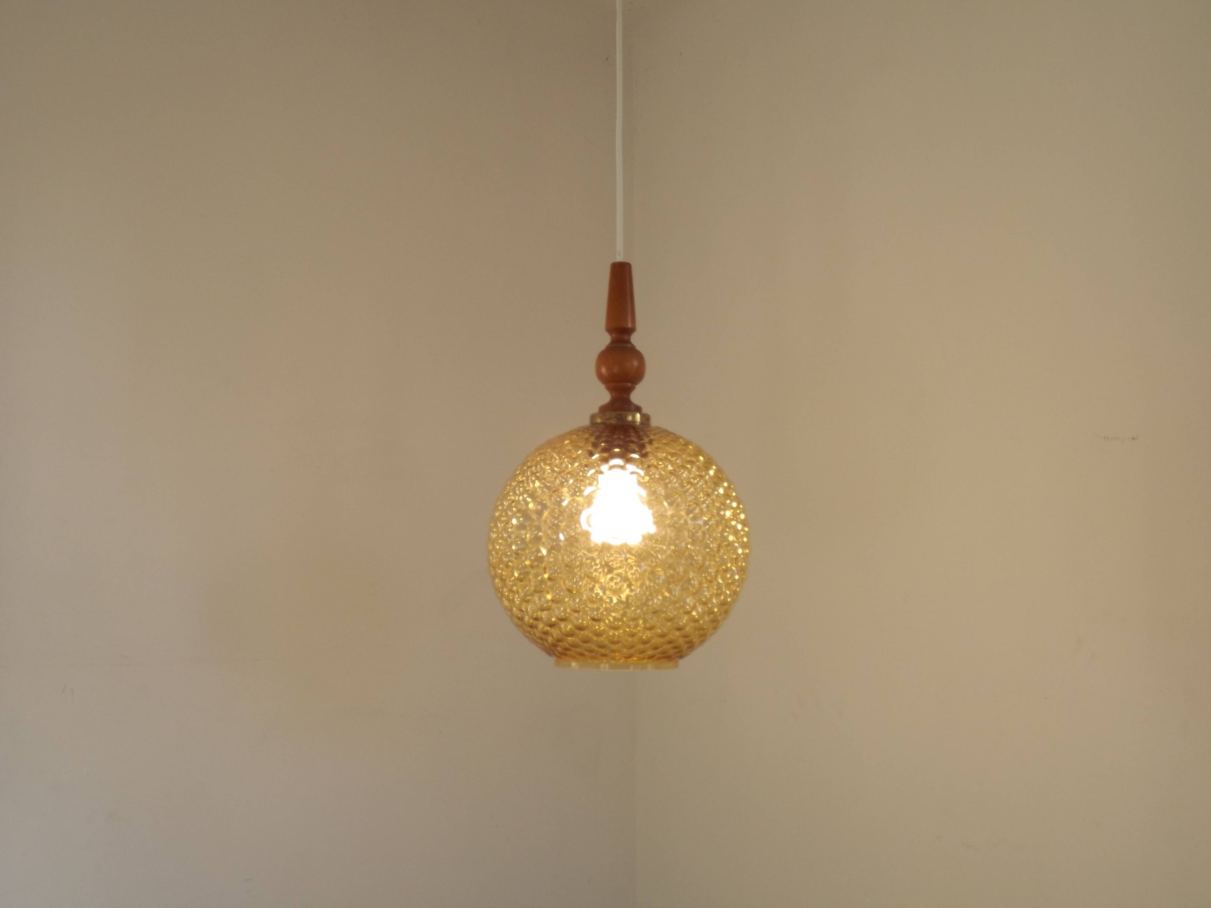 French Vintage Retro Ceiling Light (1960s/70s) Amber Bubble Glass Shade 5115