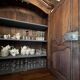 Armoire (Bahut) deux corps Louis XV en noyer 18e siècle