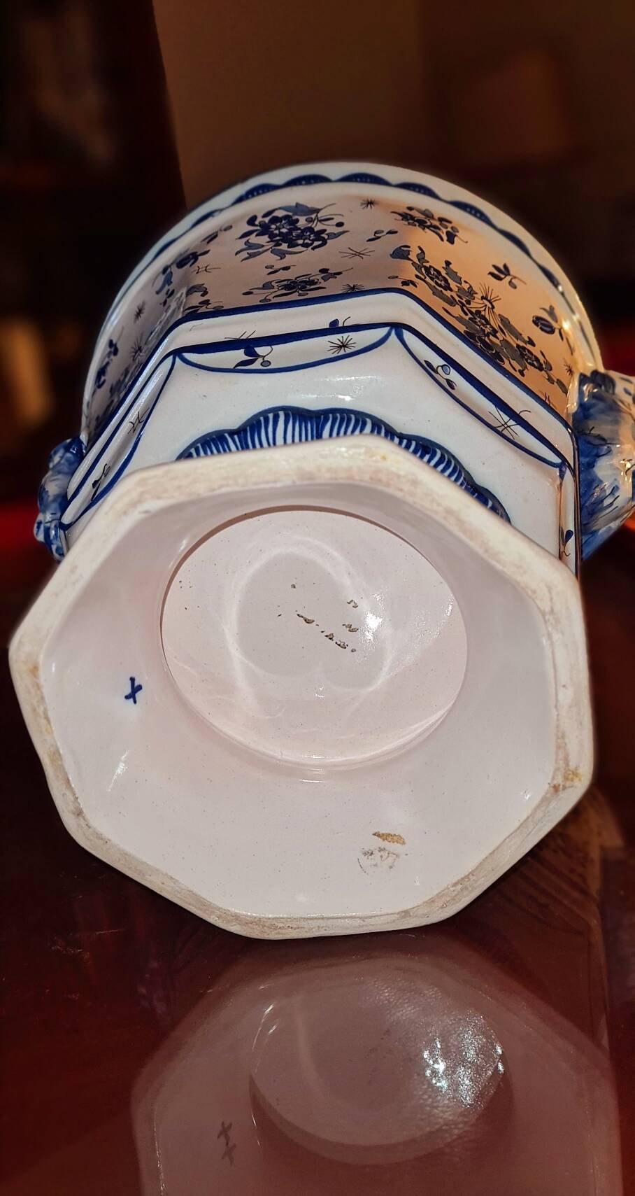 Large cache pot in Nevers earthenware