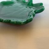 Empty pocket green ceramic leaf