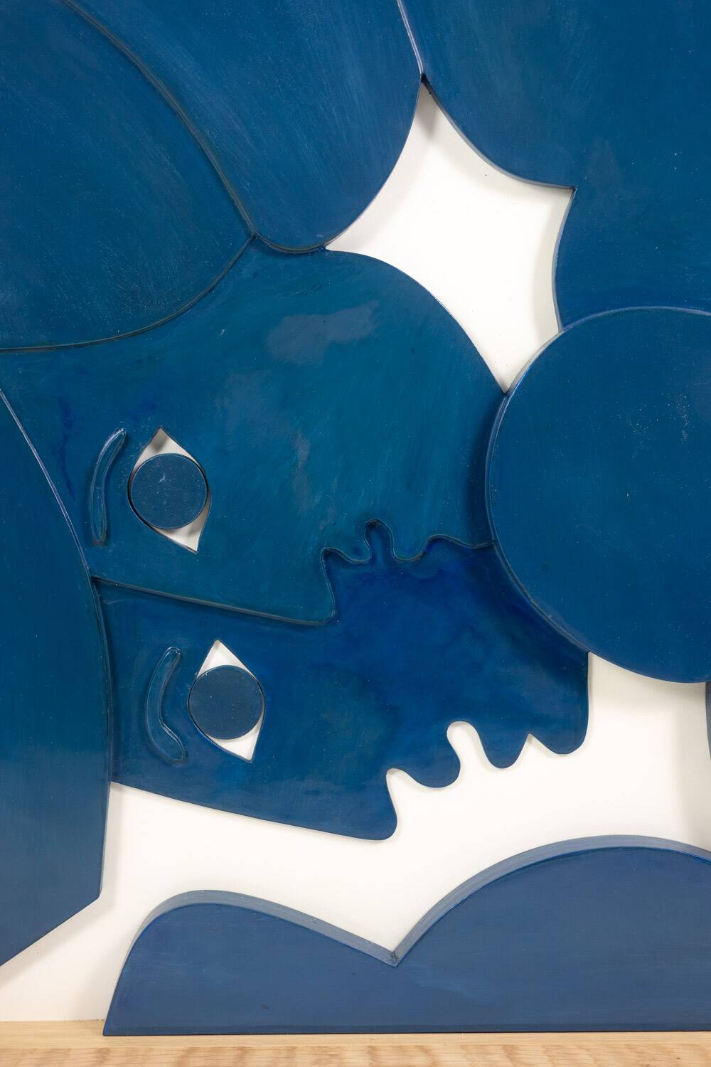 "The Twins". Bas-relief panel in blue lacquered wood. Contemporary.