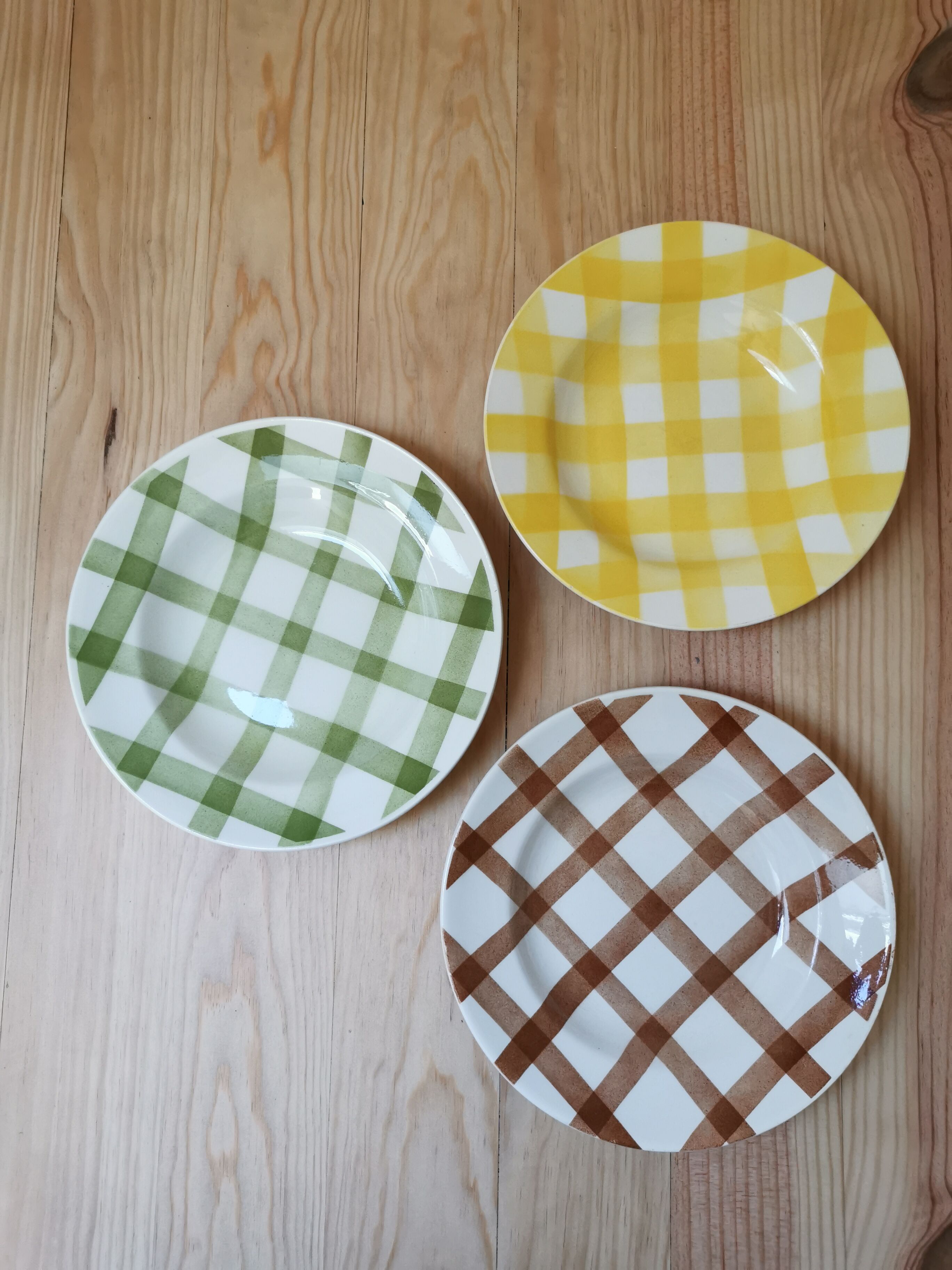 Mismatched vintage hollow plates