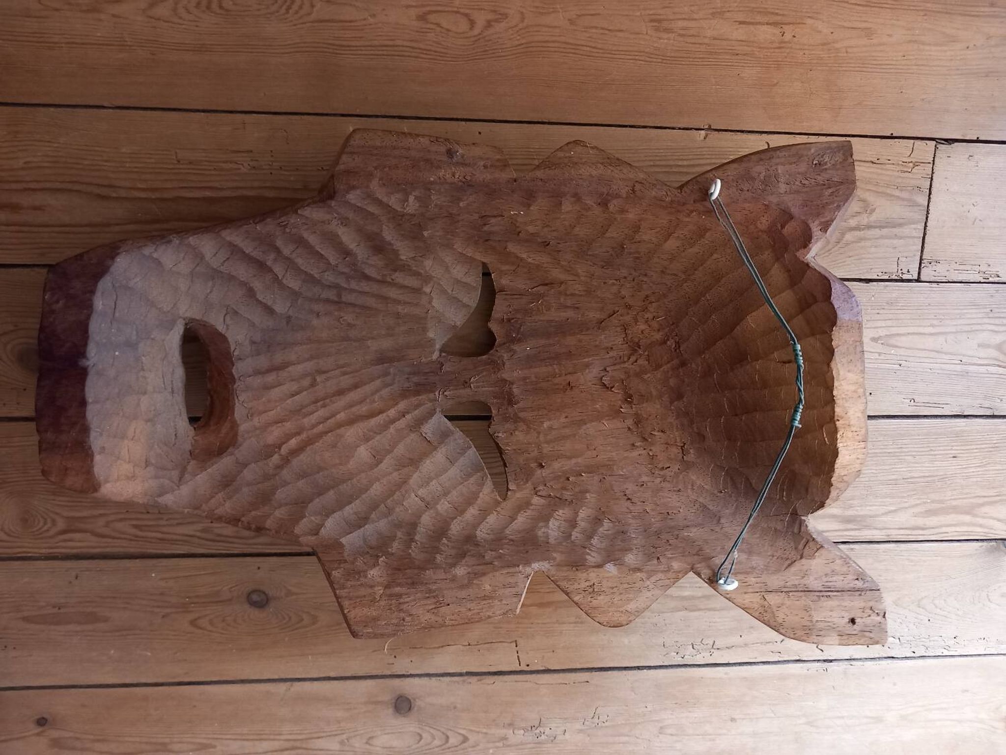 Masque tribal/ africain en bois