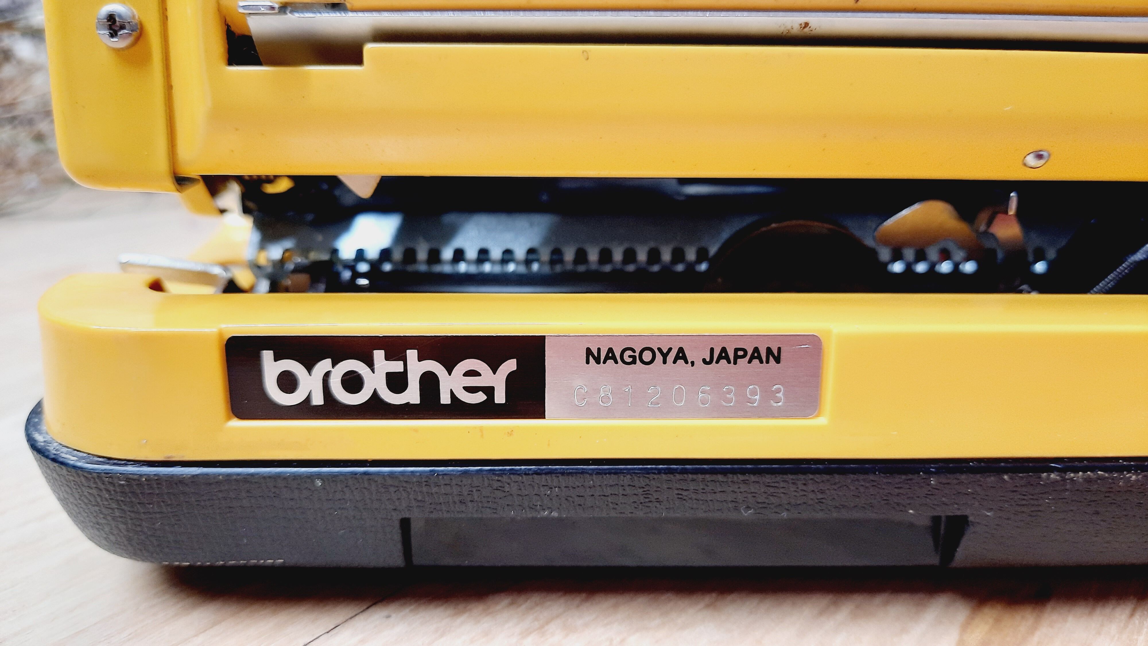 Brother De Luxe Typewriter 800