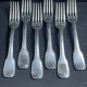 6 fourchettes de table en métal argenté Frionnet François