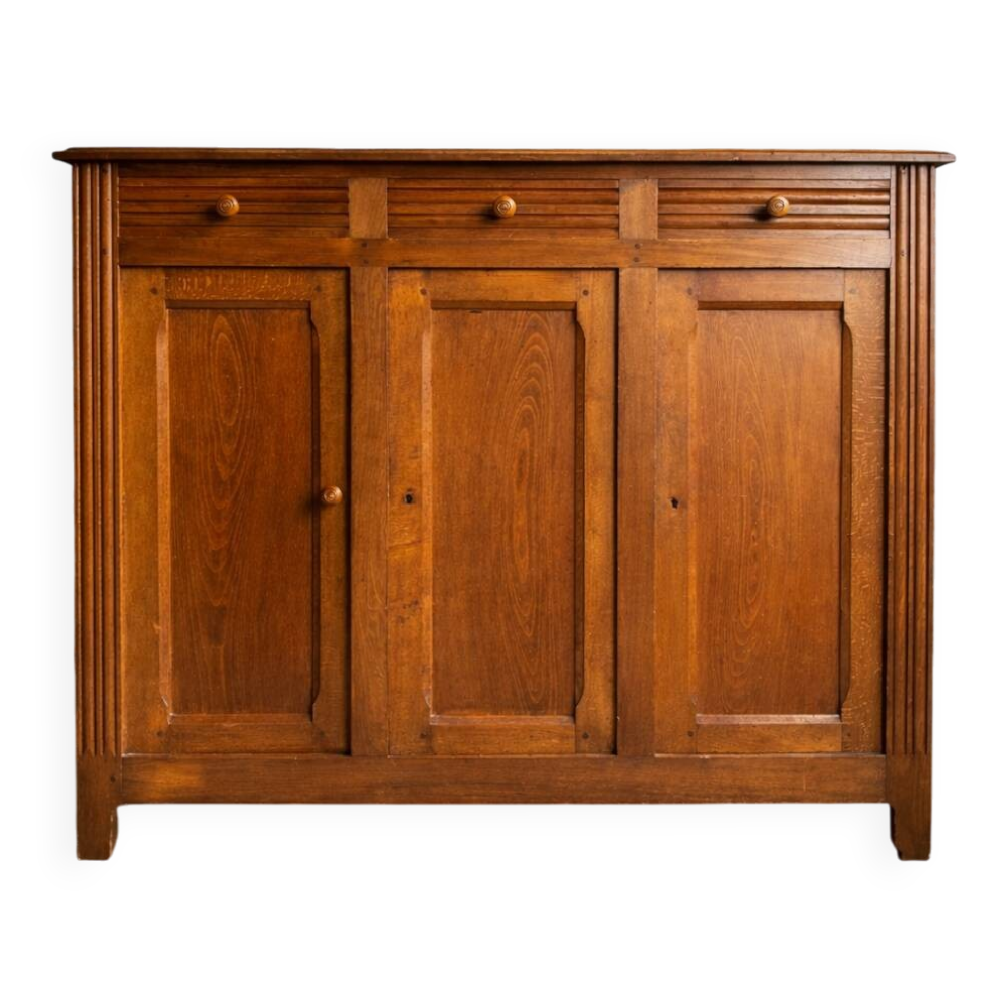 Grand Parisian buffet with 3 doors – solid oak – An elegant and sturdy rarity