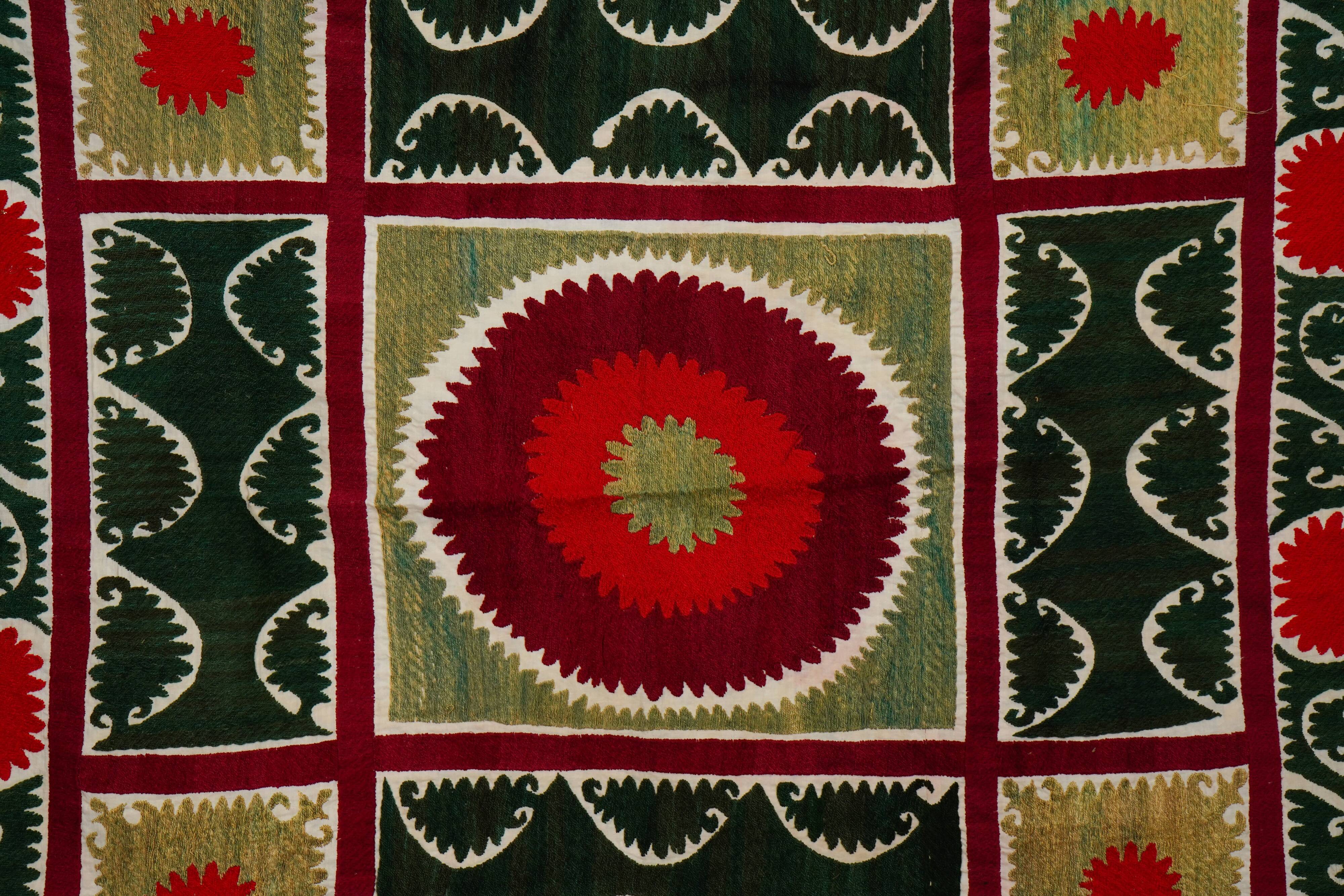 Tapis turc vintage noué à la main 110x115 cm