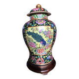 Chinese vase with lid (potiche)