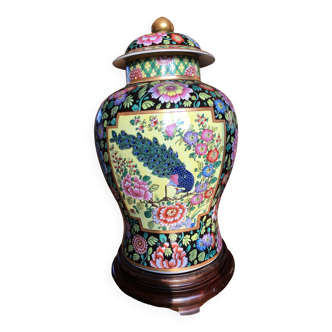 Vase chinois avec couvercle (potiche)