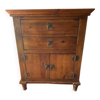 Extra chest of drawers