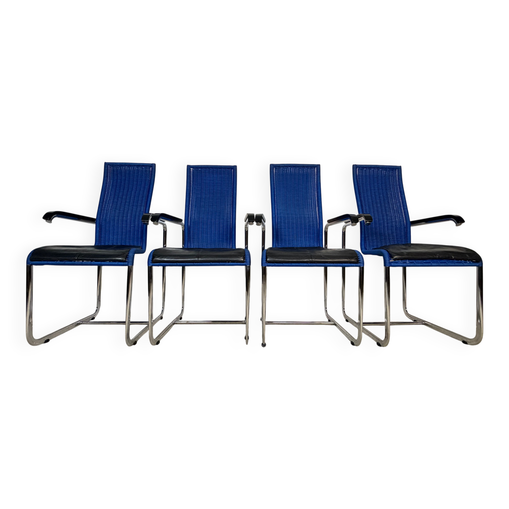 4 chaises Cantilever D25 Marcel Breuer pour Tecta – Bauhaus