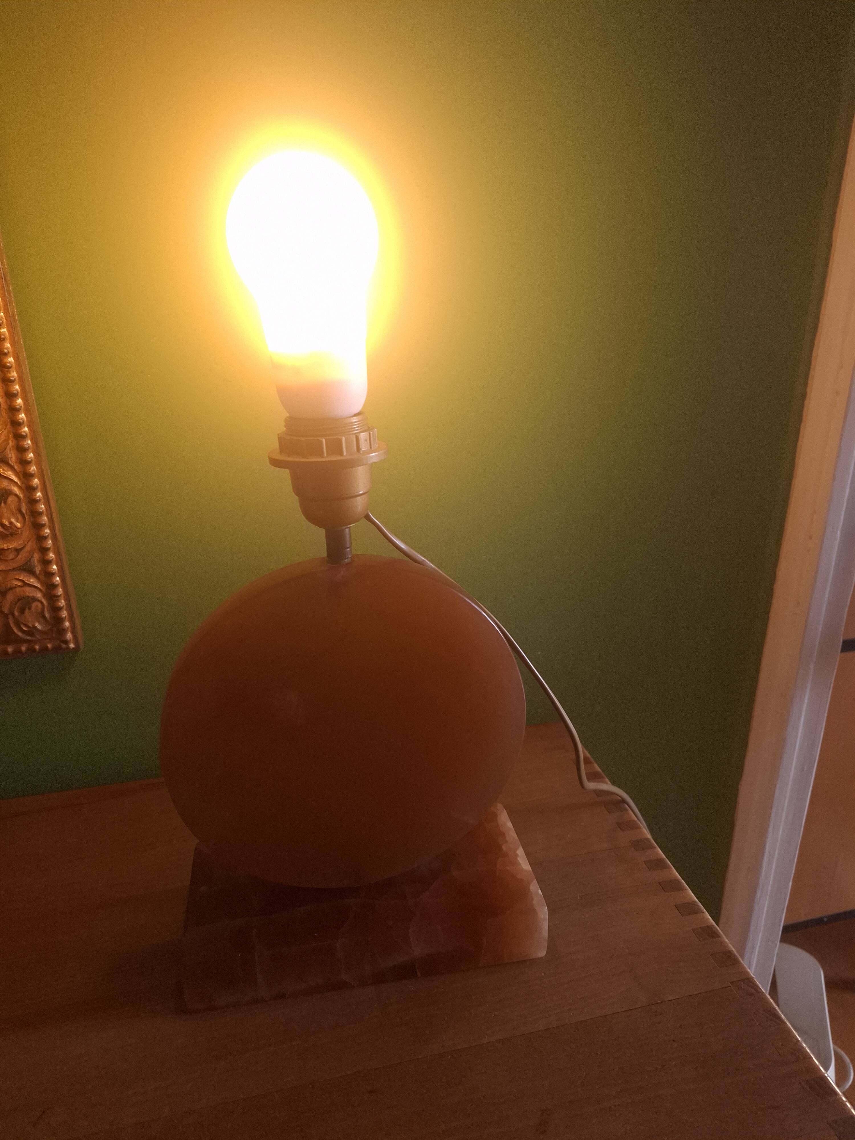 Pied de lampe en onyx, années 80