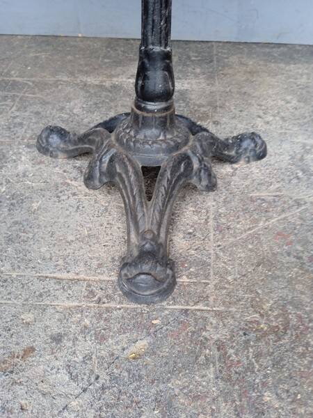 Bistro table 70/70cm solid wood top pedestal table