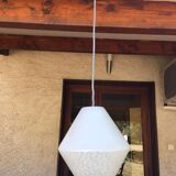 Conical white opaline suspension with a lower part with engraved patterns