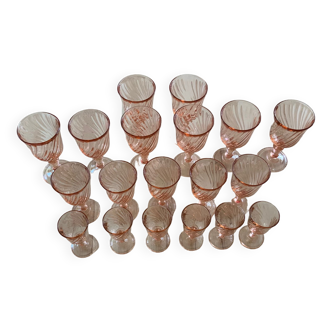 Set of Rosaline glasses