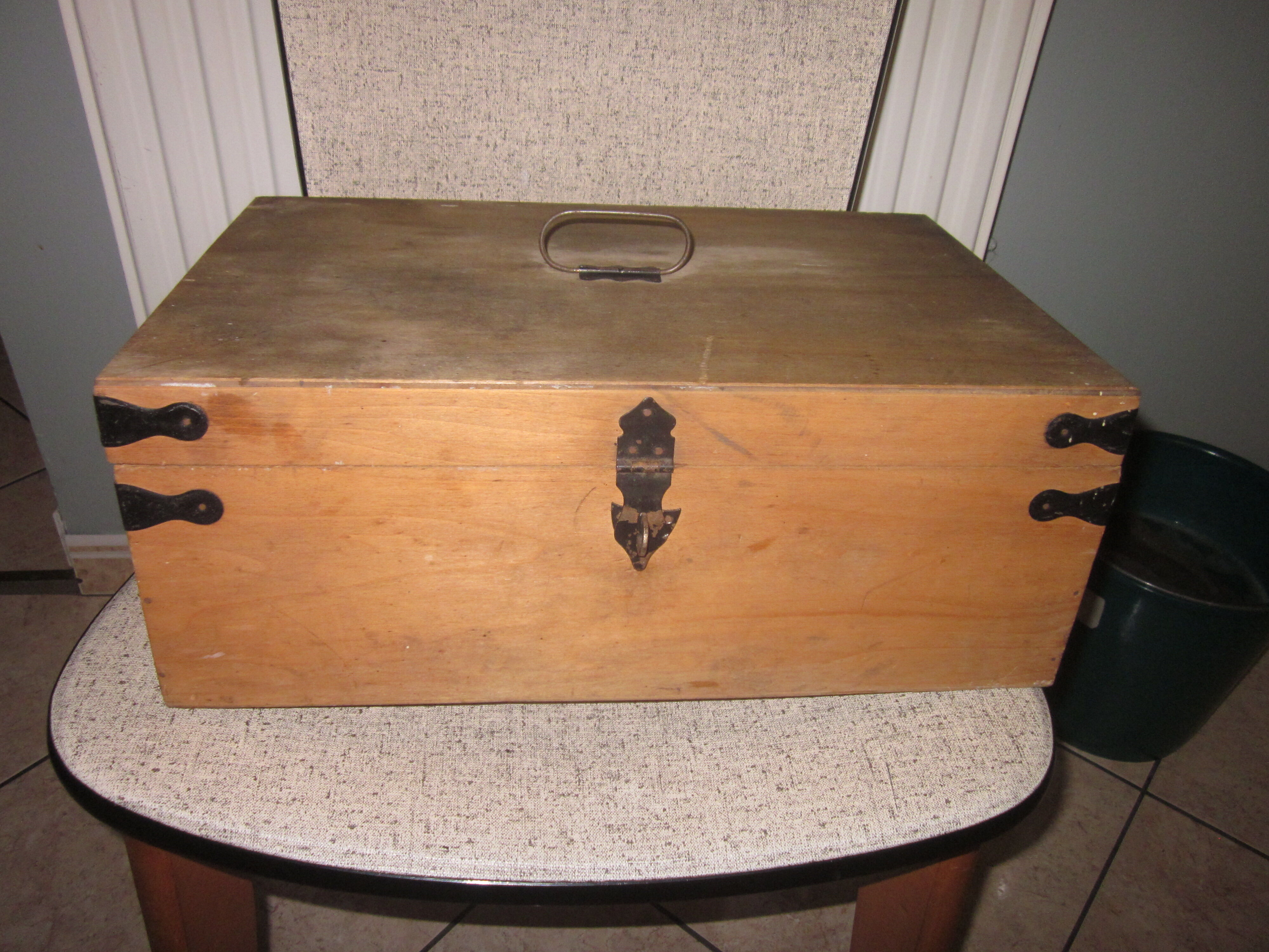 Coffre ancien en bois