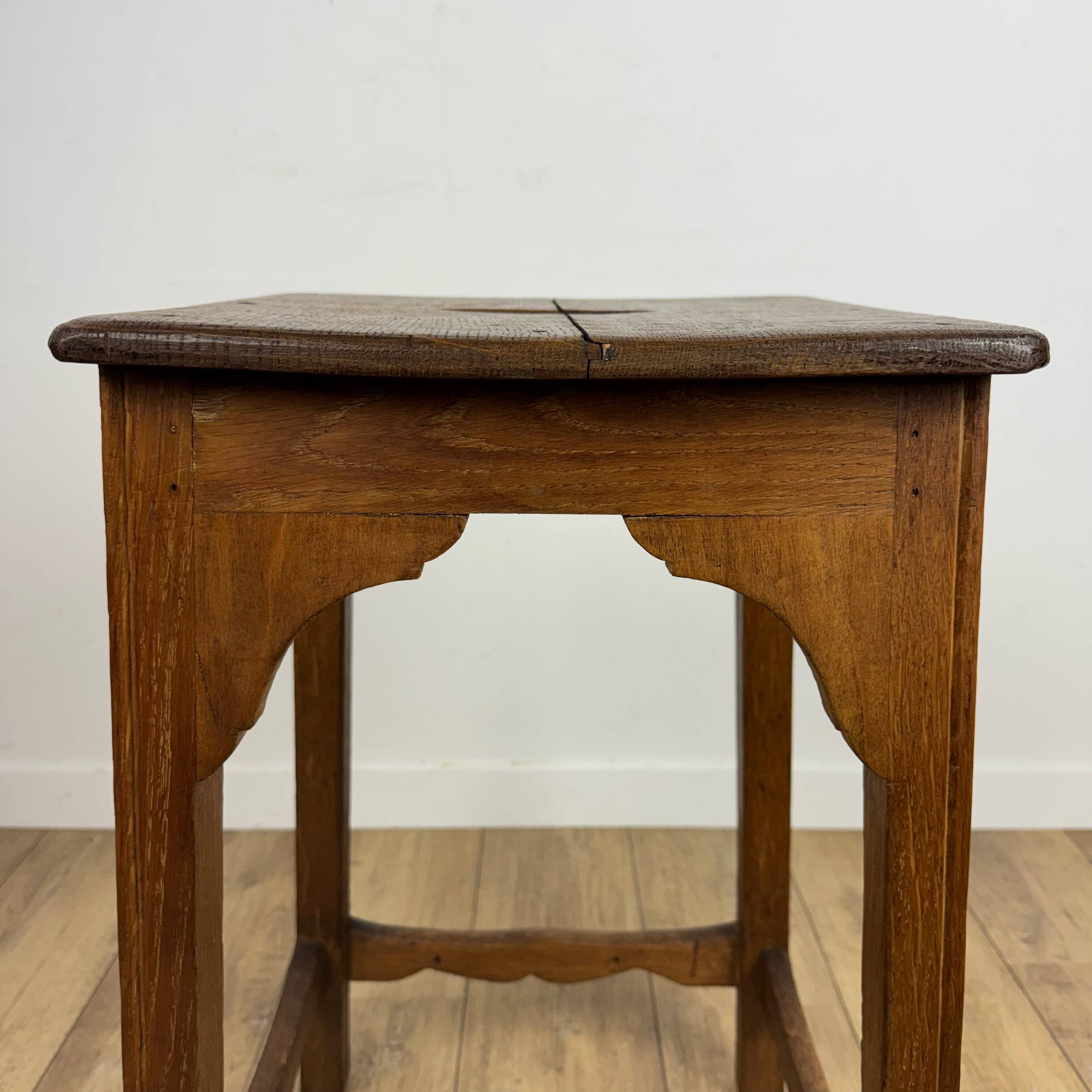Tabouret haut à fente 1940