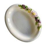 Oval-shaped dish slurry fruits and flowers