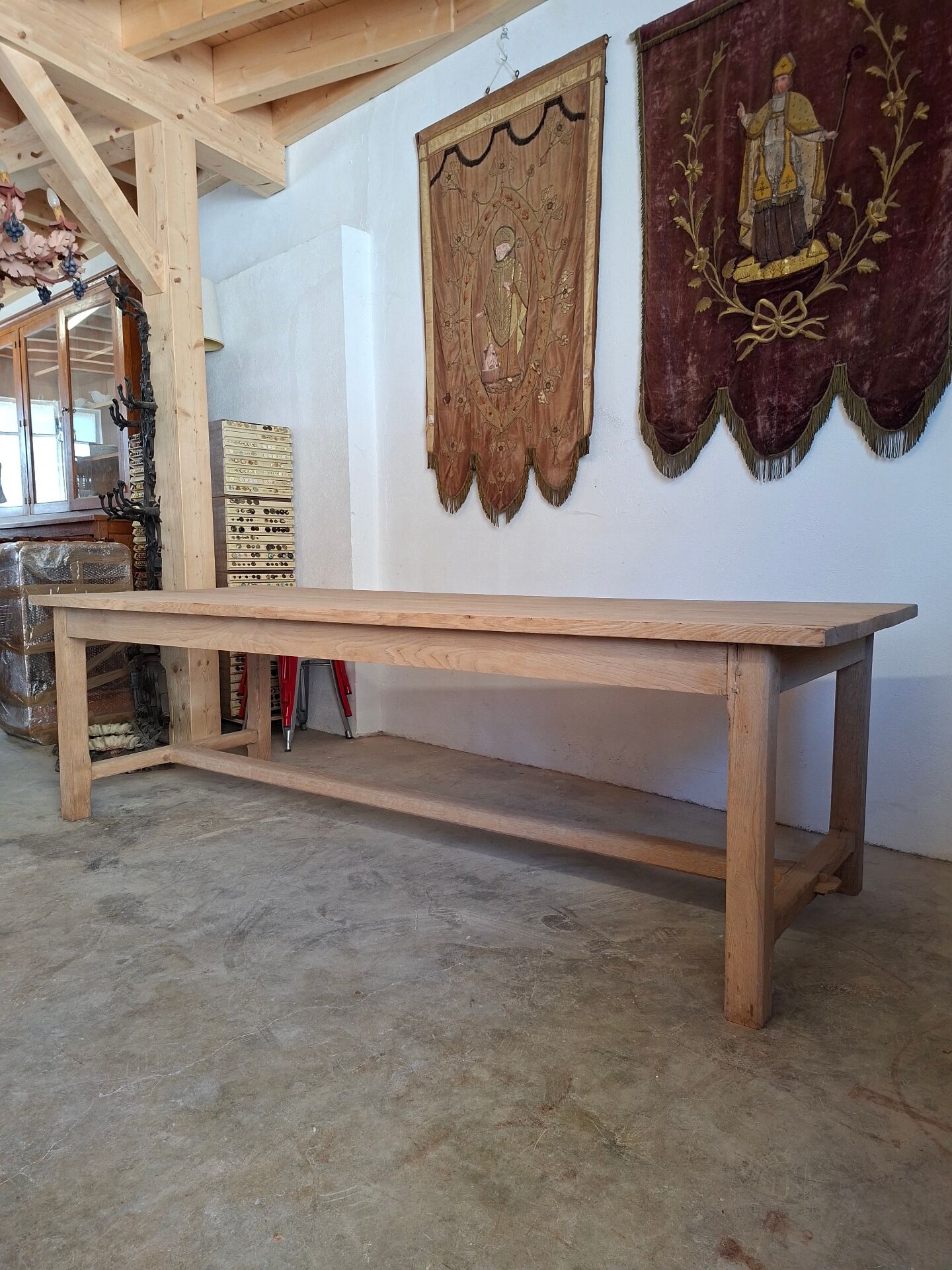 Rustic old farmhouse table made of solid oak, fully sandblasted.