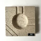 Sculpted travertine ashtray by Fratelli Manelli, Italian design 1970.