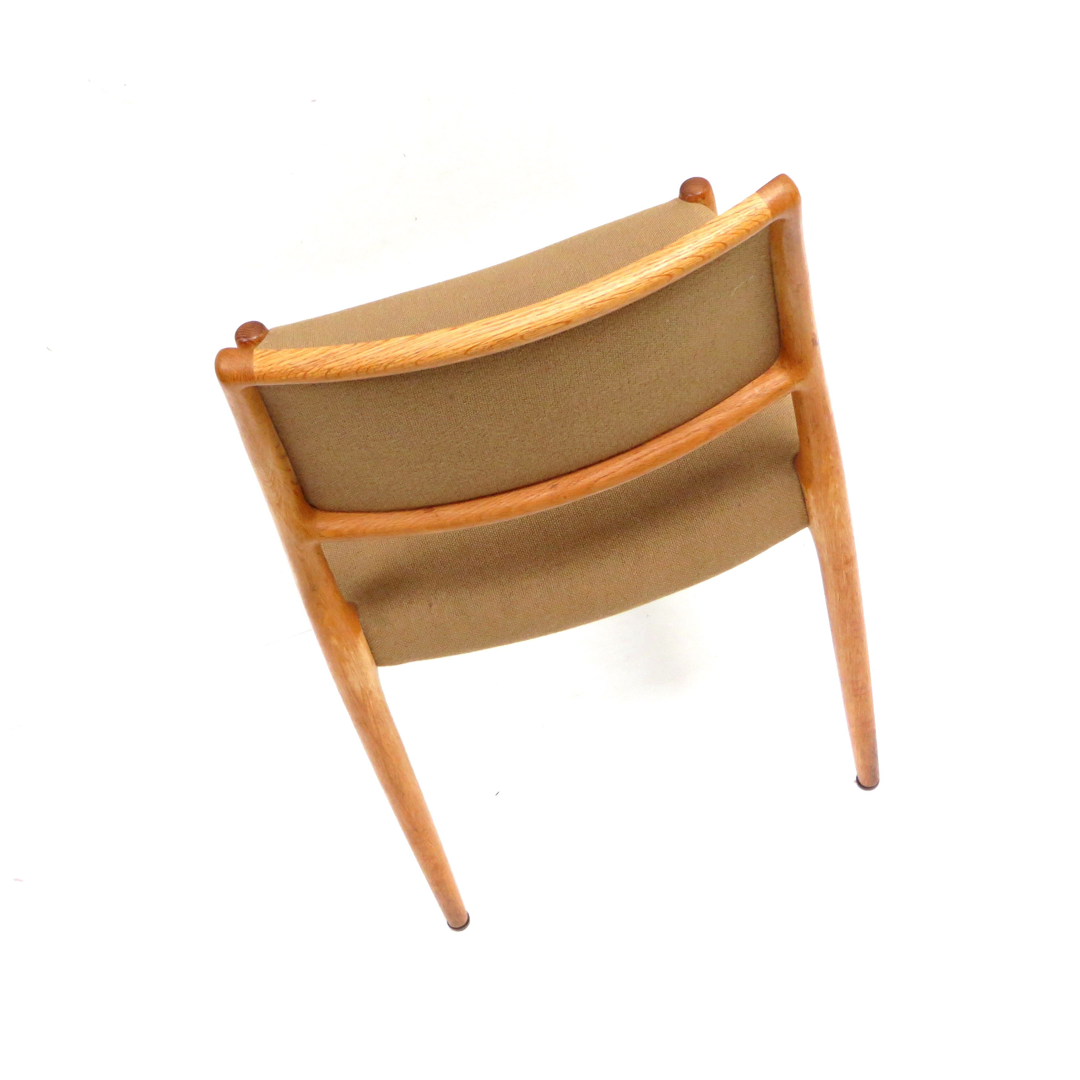 Set of 4 vintage dining chairs by Niels Moller Model 80