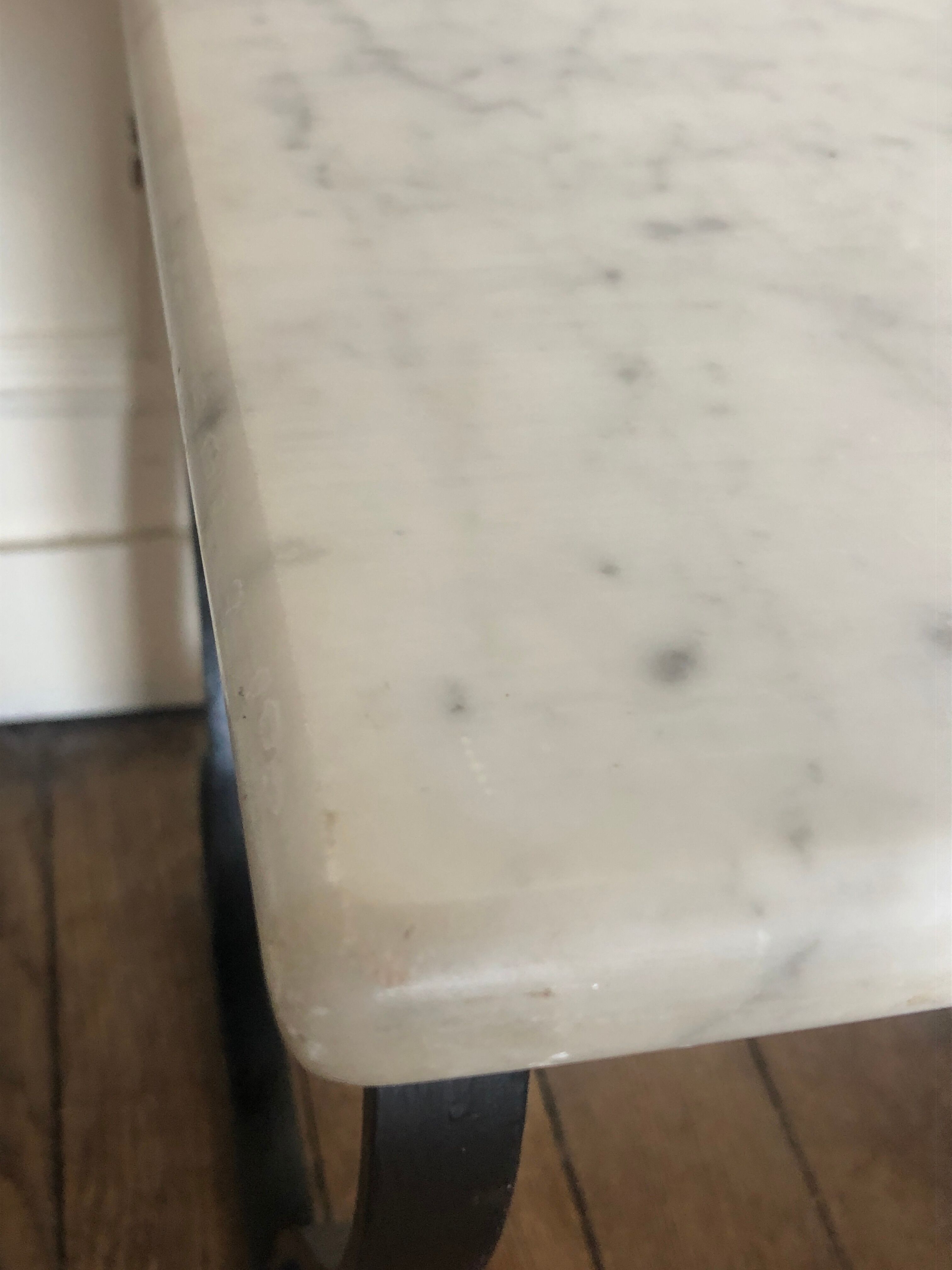 Table low white marble