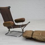 1970s, Norwegian design by Harald Relling, original condition, leather, chrome steel, teak wood.
