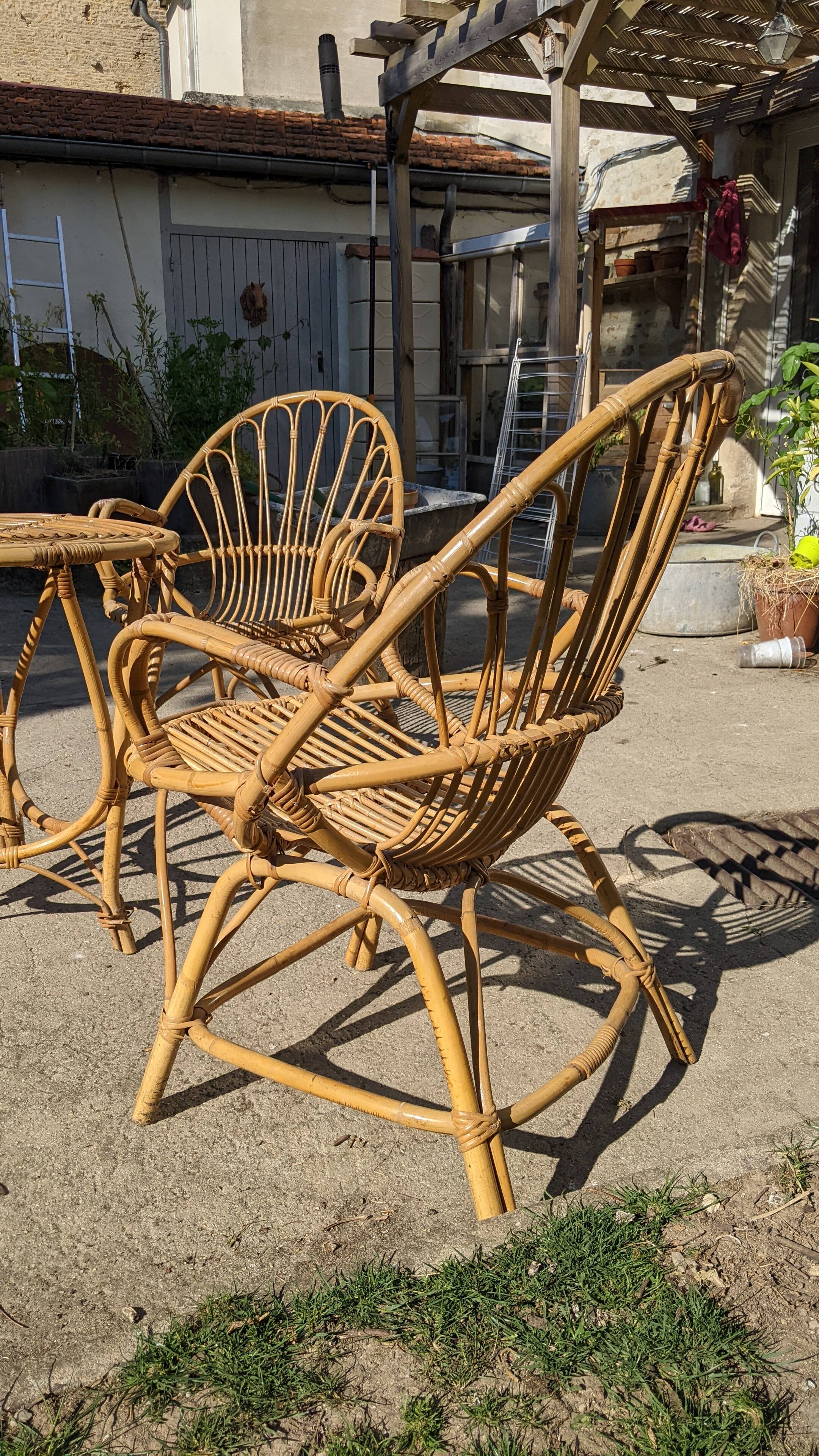 rattan garden set 2 armchairs and side table