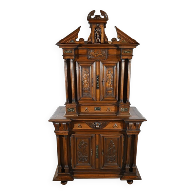 Petit Buffet Deux Corps en Noyer Massif, style Renaissance – Milieu XIXe