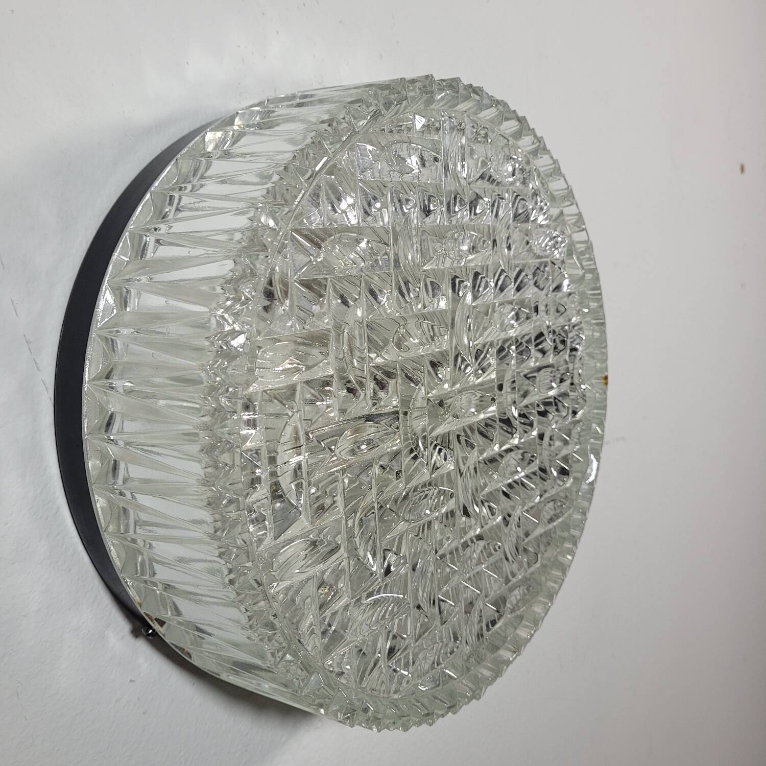 Vintage wall lamp in glass and black lacquered metal 1950s