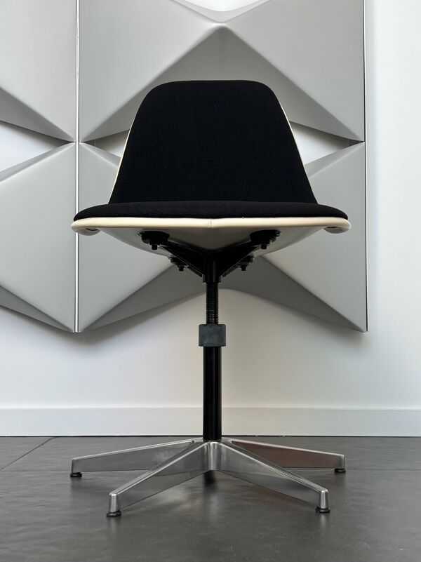 Chaise de bureau modèle PSCC par R et C. Eames pour H. Miller, années 60