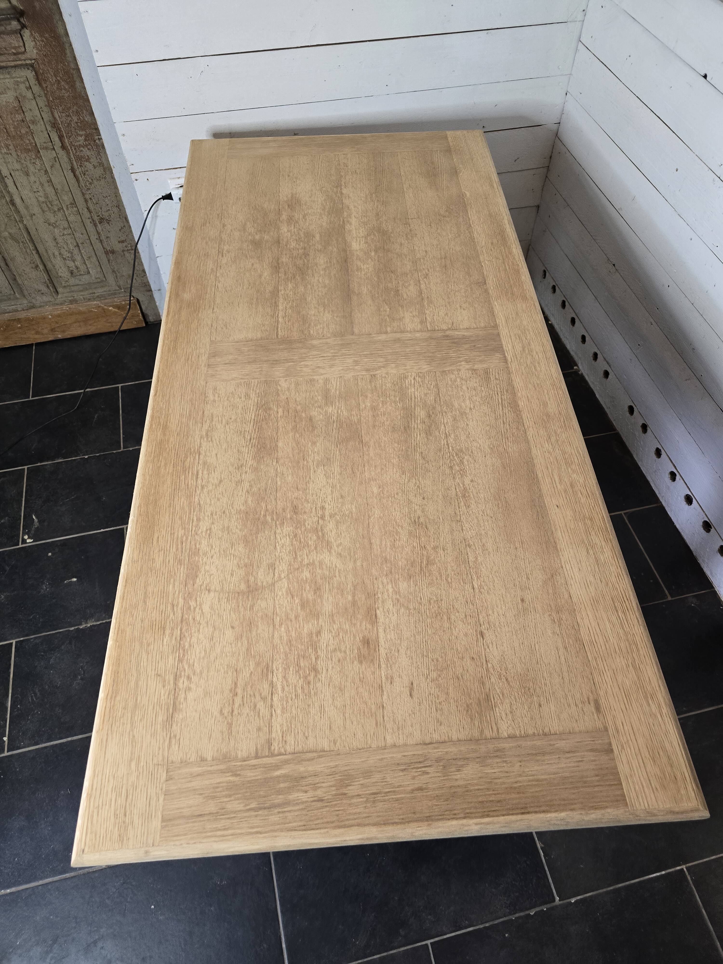 Guillerme and hambron oak table