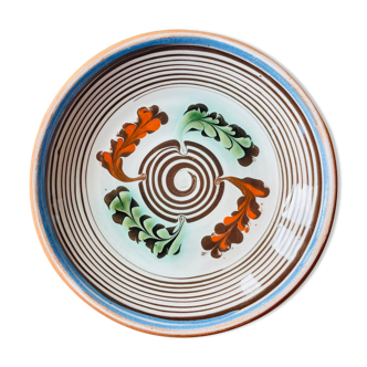 Romanian handicraft ceramic plate