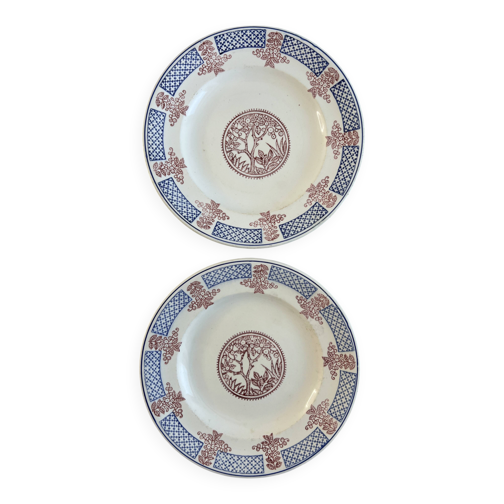 2 assiettes plates Longwy Fecamp en terre de fer
