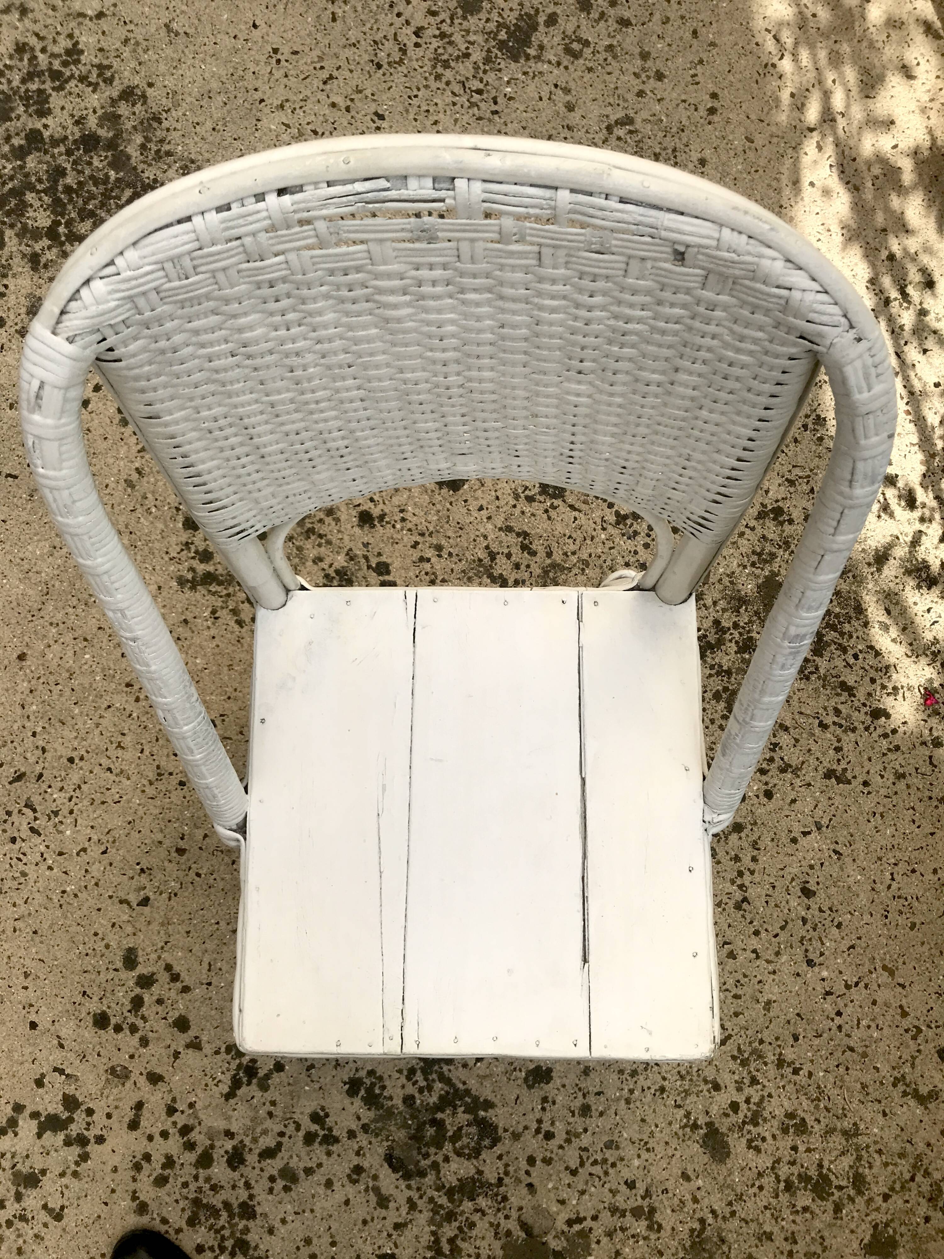 Chaise de jardin en rotin blanche