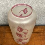 Daum (in the style): large multi-layered vase decorated with purple flowers circa 1930