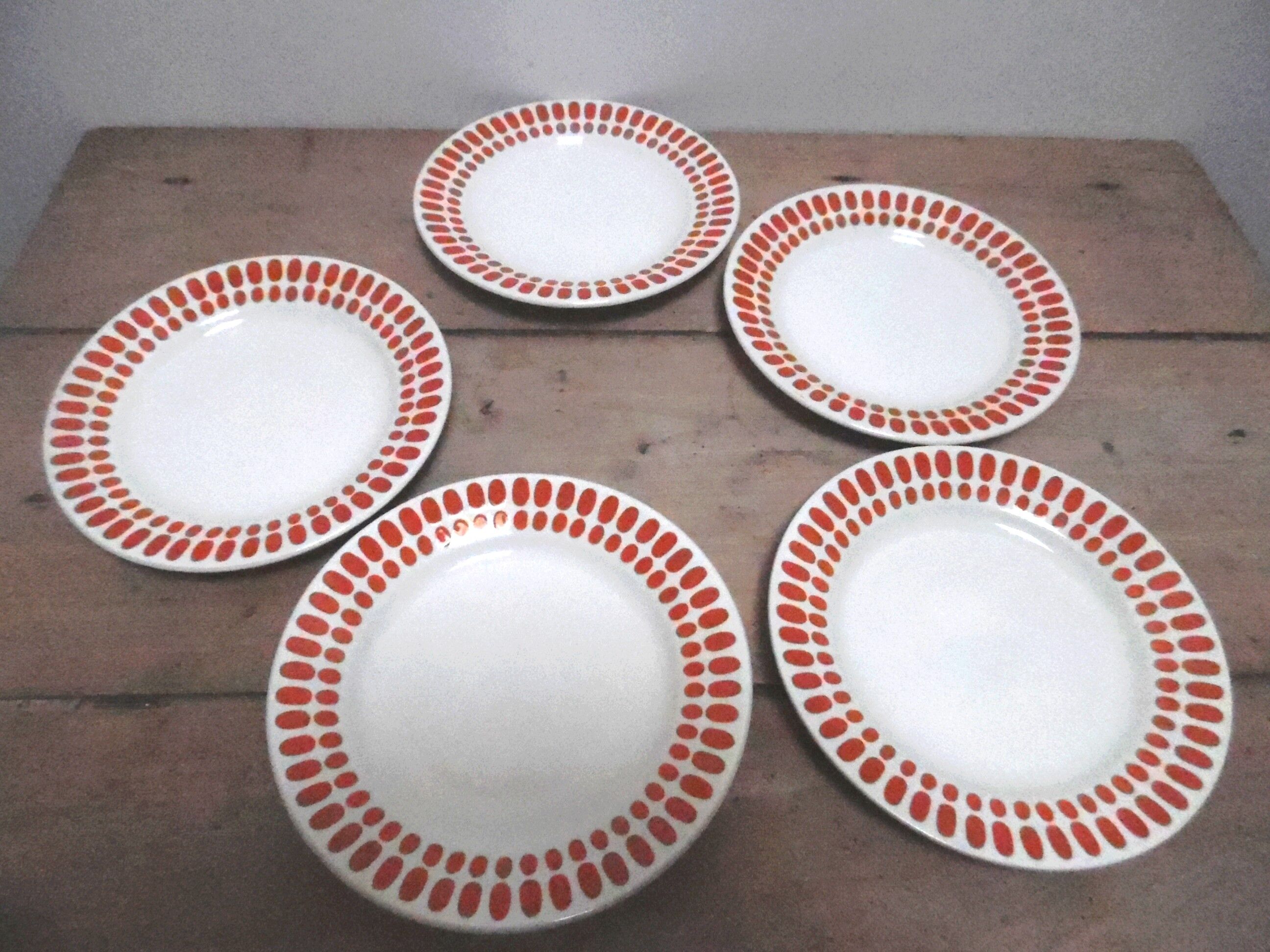 5 Digoin Sarreguemines dessert plates