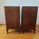Paire de petites commodes anglaises style Queen Anne – années 1950