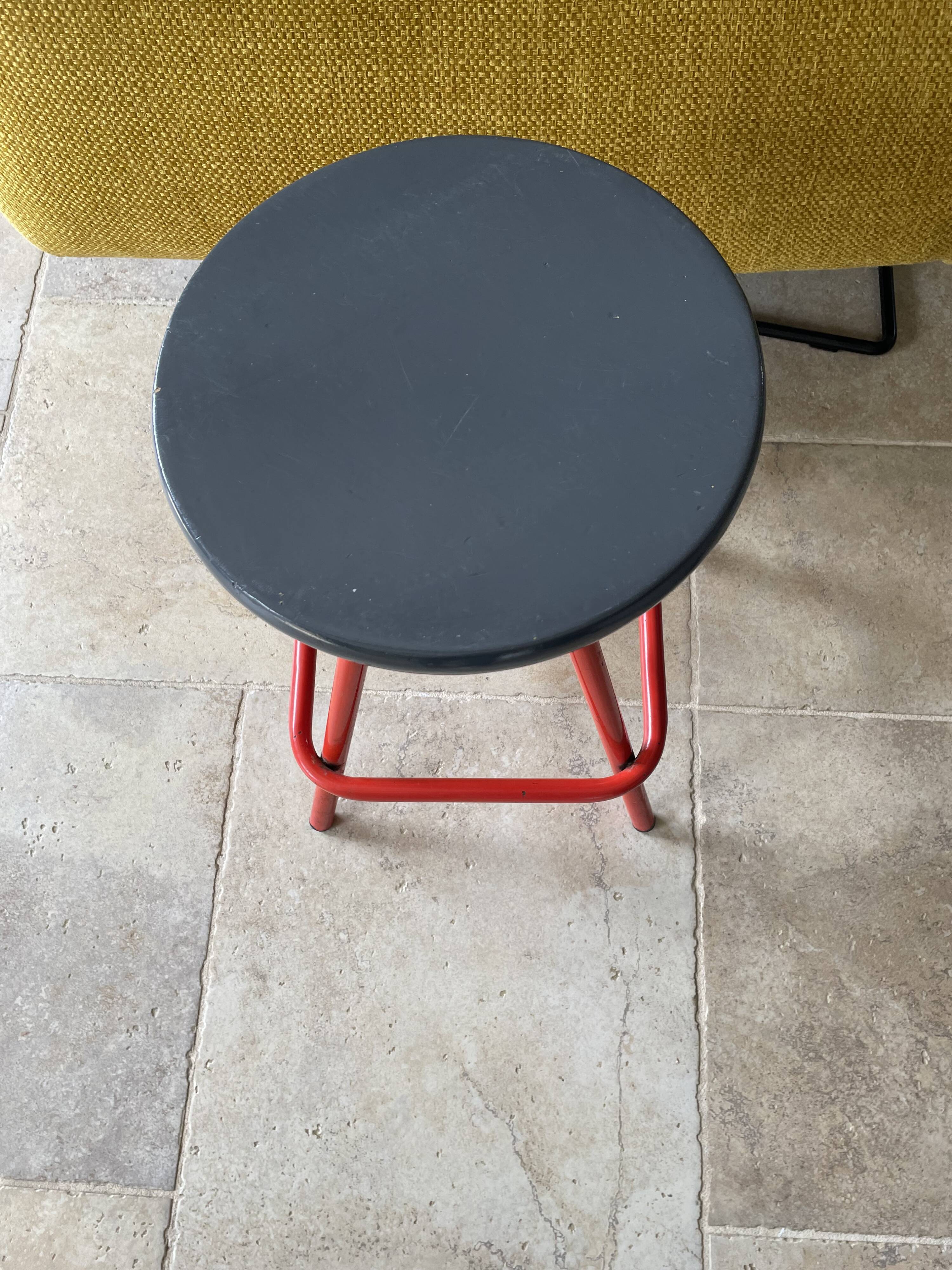 Tabouret d'atelier à vis vintage