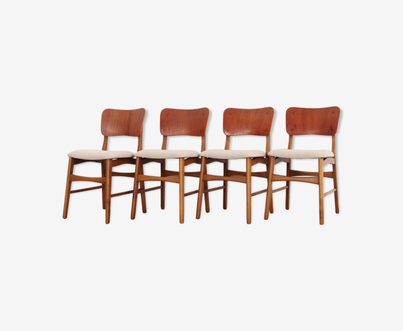 Ensemble de quatre chaises en chêne, design danois, années 70, production: Danemark