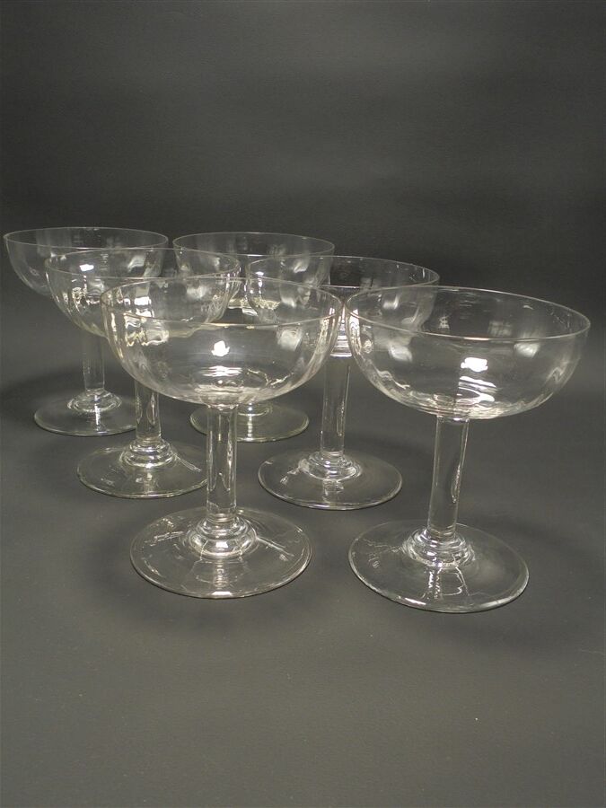 Set of 6 champagne glasses