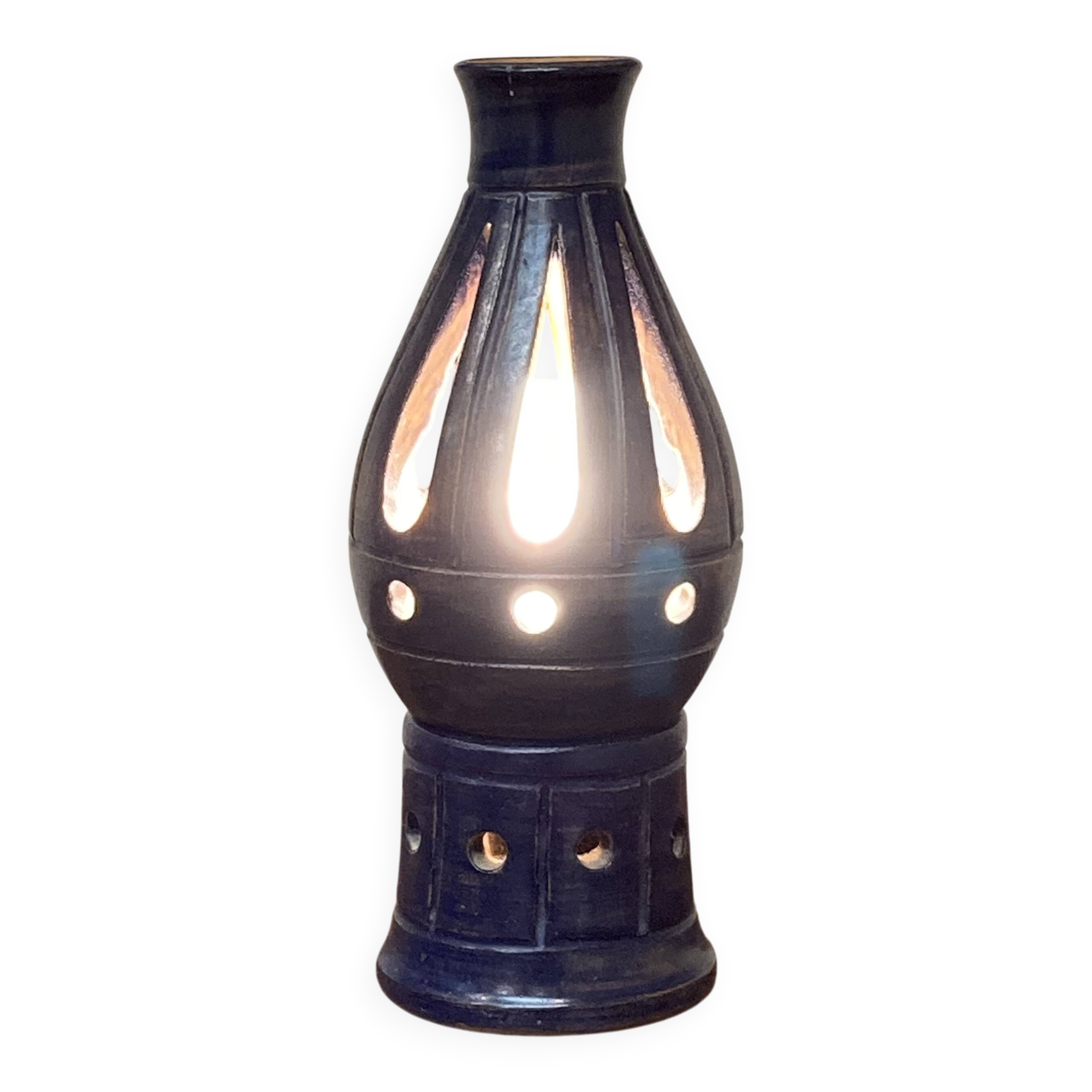 "enamelled terracotta lamp 'scandinavian design 1950'."
