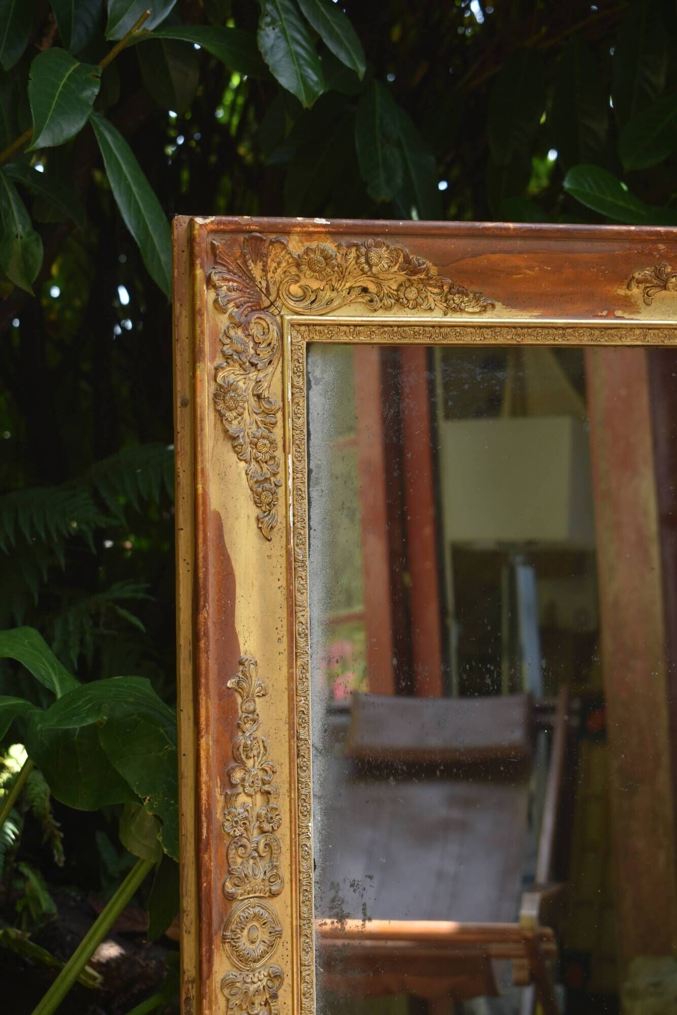 Large gilded Empire mirror from the 19th century.