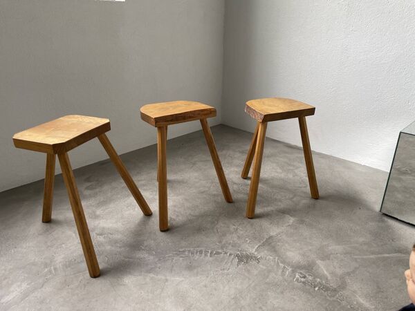 Set 3 tabourets tripode en chêne